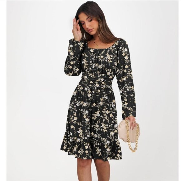 Anrabess Dresses & Skirts - NWT Anrabess Ruched bust Smoked waist Floral Mini Dress Small